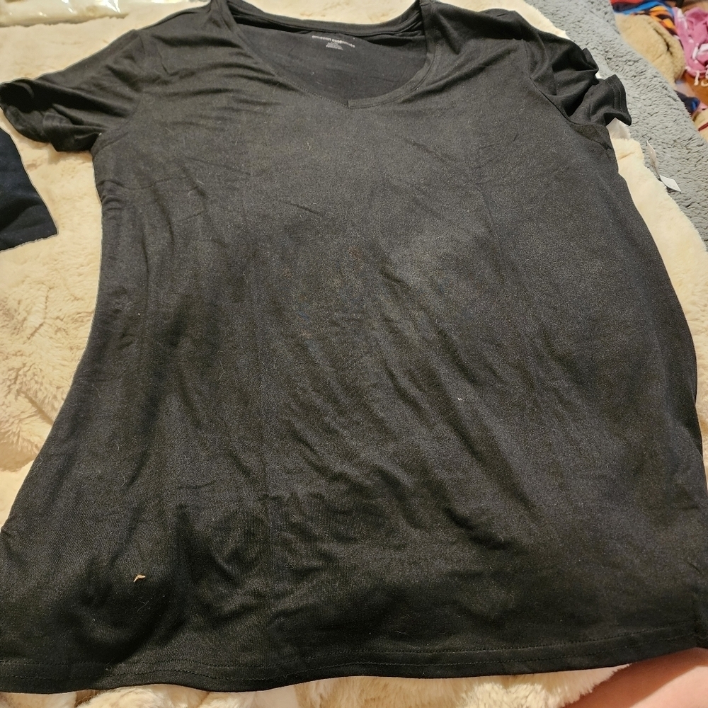 V4 - Amazon Essentials Black T-Shirt Large